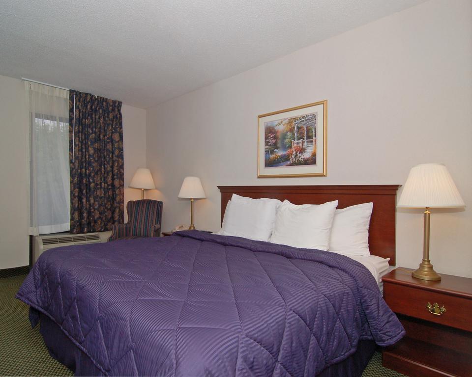 Econo Lodge Hendersonville Εξωτερικό φωτογραφία