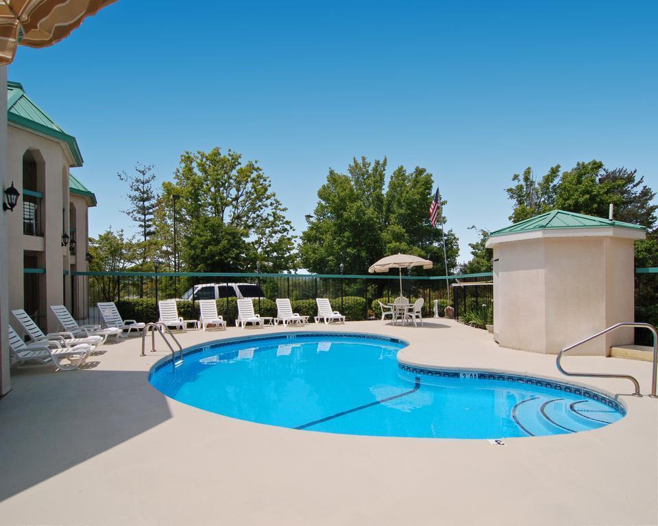 Econo Lodge Hendersonville Εξωτερικό φωτογραφία