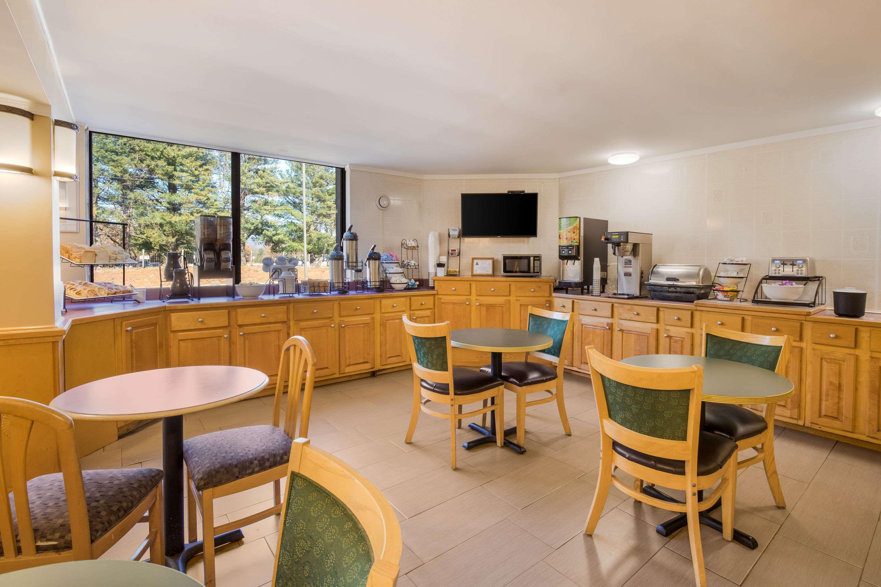Econo Lodge Hendersonville Εξωτερικό φωτογραφία